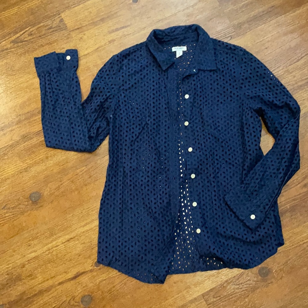 Eyelet cotton  button up top long sleeve